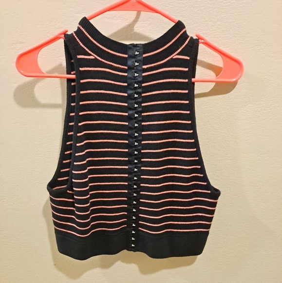 Victoria Secret Crop Top - Picture 4 of 6